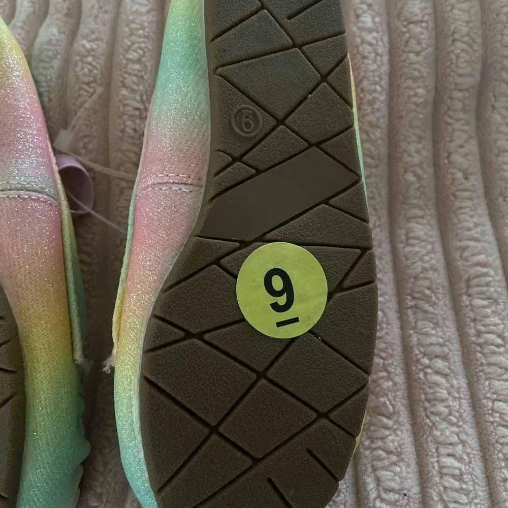 Self Esteem Capricorn footwear